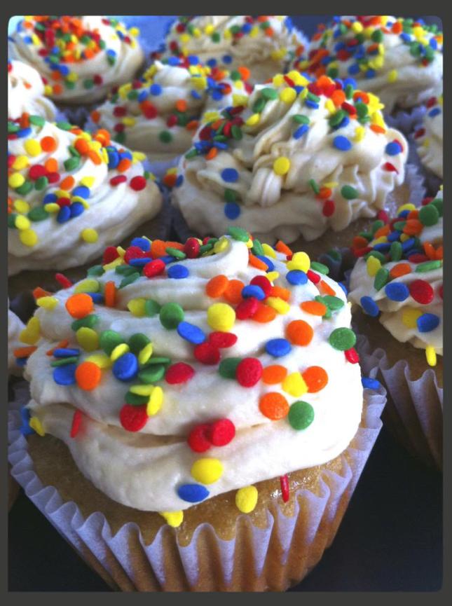 peanut butter cupcakes with sprinkles3